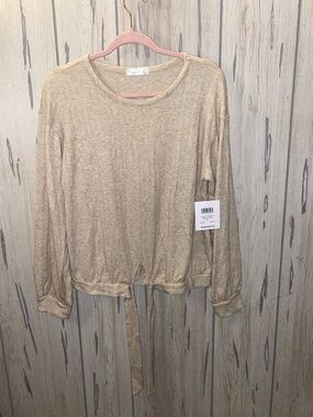 NEW 89th+Madison Women’s Size Medium Top